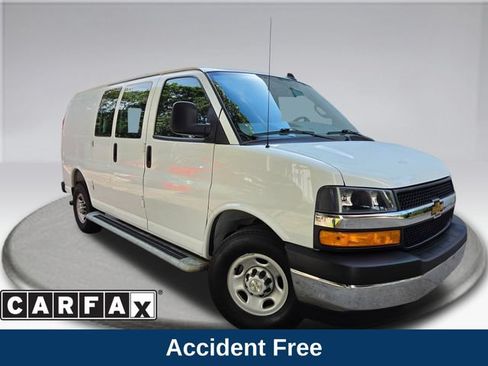 Used 2025 Chevrolet Express 2500 w/ Driver Convenience Package RWD image 2