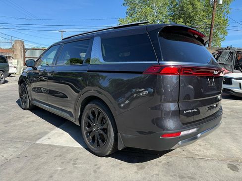 Used 2023 Kia Carnival SX Prestige FWD image 7