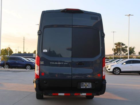 Used 2020 Ford Transit 250 148 High Roof Extended image 4