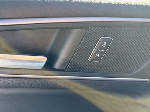 Used 2022 Ford Edge SEL w/ Convenience Package image 24