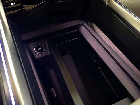 Used 2024 Audi Q8 e-tron Prestige w/ Prestige Package image 51