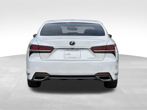 Used 2018 Lexus LS 500 w/ Interior Upgrade Package RWD image 4
