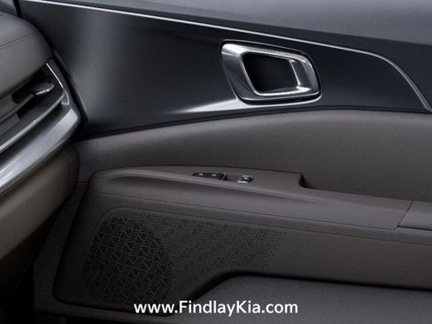 New 2026 Kia Carnival FWD image 28