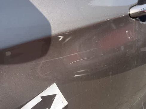 Used 2017 Chrysler Pacifica Touring-L Plus image 28