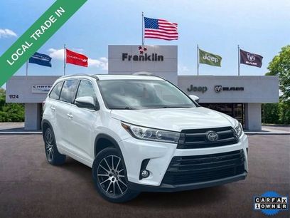 Used 2017 Toyota Highlander SE
