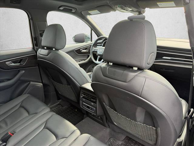 Used 2023 Audi Q7 2.0T Premium AWD/4WD image 16