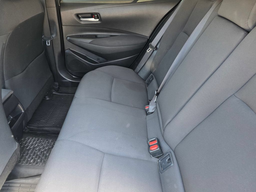 Used 2021 Toyota Corolla LE FWD image 15