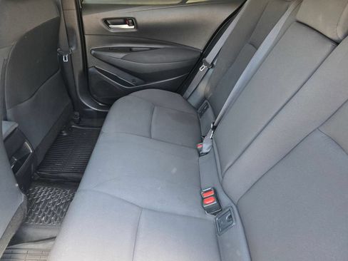 Used 2021 Toyota Corolla LE FWD image 15