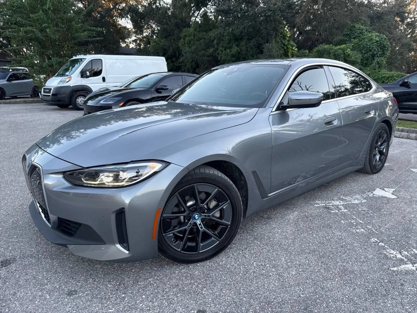 Used 2024 BMW i4 eDrive35 w/ Premium Package RWD image 3