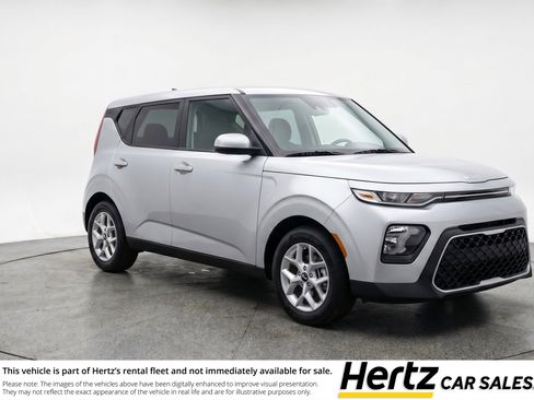 Used 2025 Kia Soul LX w/ LX Technology Package image 1