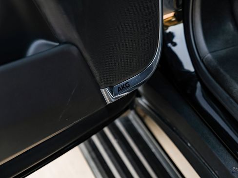 Used 2025 Cadillac Escalade V image 83