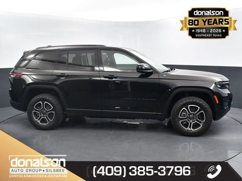 New 2024 Jeep Grand Cherokee Trailhawk w/ Advanced Protech Group II image 2