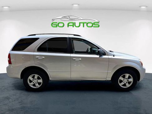 Used 2009 Kia Sorento LX image 8