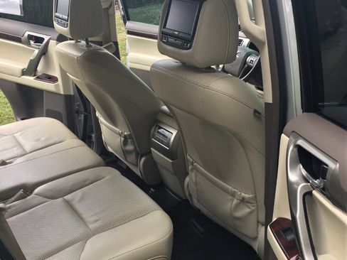 Used 2011 Lexus GX 460 image 14
