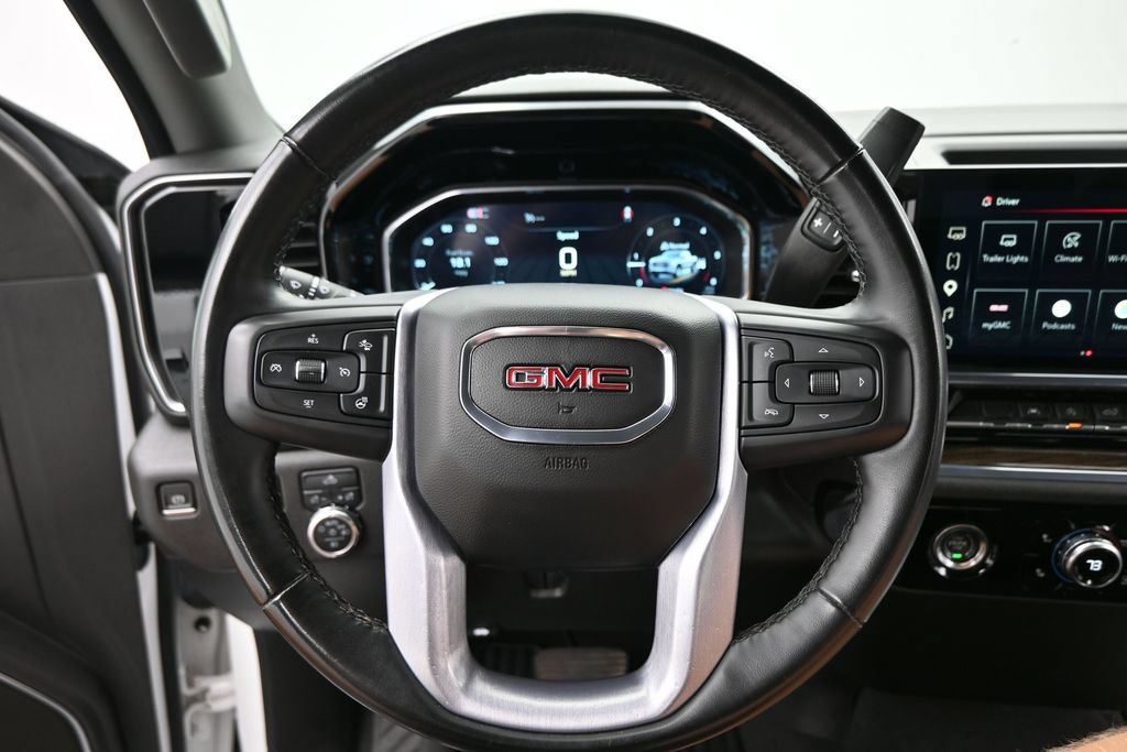 Used 2024 GMC Sierra 1500 Elevation AWD/4WD image 16