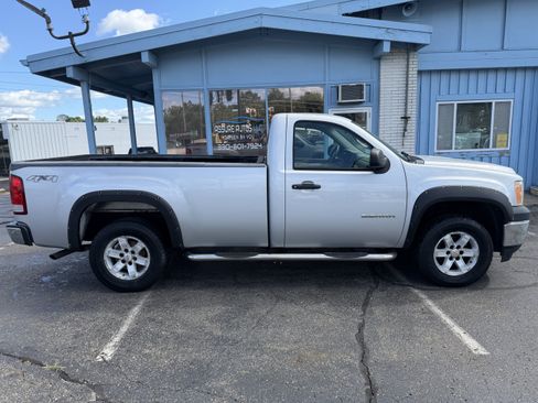 Used 2013 GMC Sierra 1500 W/T AWD/4WD image 6
