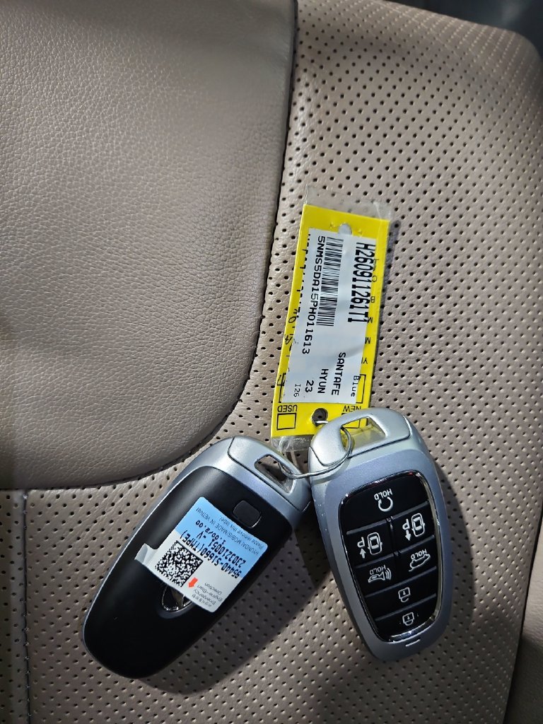 Used 2023 Hyundai Santa Fe Limited AWD/4WD image 29