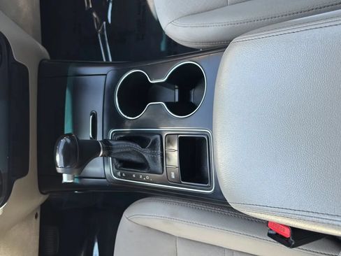 Used 2017 Kia Sorento FWD image 13