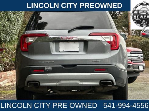 Used 2021 GMC Acadia SLE w/ Driver Convenience Package image 4