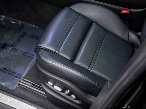 Used 2021 Porsche Cayenne Coupe image 14