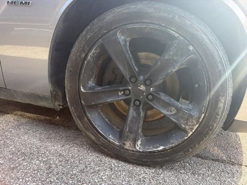 Used 2017 Dodge Challenger R/T image 10