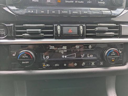 Used 2025 Nissan Pathfinder SL w/ SL Premium Package AWD/4WD image 20