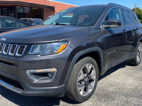 Used 2020 Jeep Compass Limited image 4