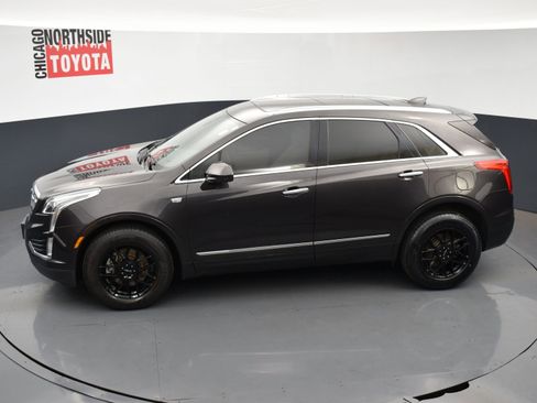 Used 2017 Cadillac XT5 Luxury w/ Driver Awareness Package image 24