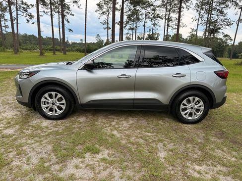 Used 2024 Ford Escape Active FWD image 2