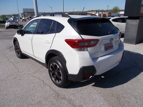 Used 2022 Subaru Crosstrek 2.0i AWD/4WD image 7