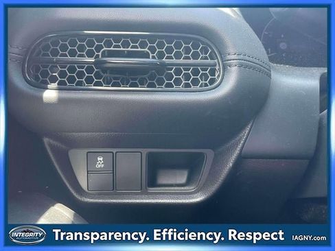 Used 2023 Honda HR-V LX image 20