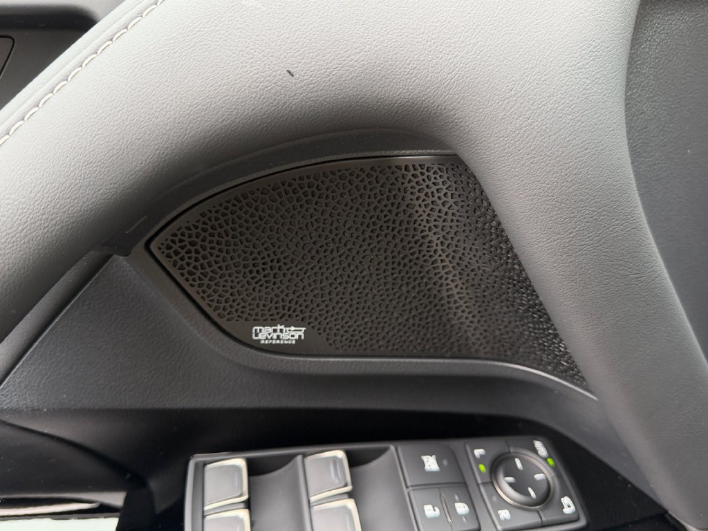Certified 2025 Lexus LX 700h Overtrail AWD/4WD image 37