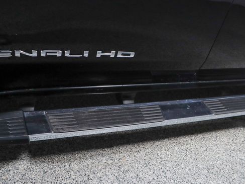 Used 2022 GMC Sierra 2500 Denali w/ Technology Package image 12