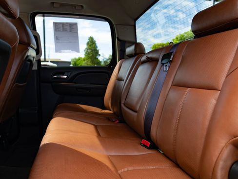 Used 2013 Chevrolet Silverado 2500 LTZ AWD/4WD image 29