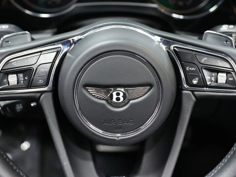 Used 2018 Bentley Bentayga Onyx Edition AWD/4WD image 29
