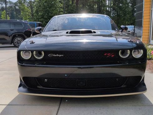 Certified 2022 Dodge Challenger R/T Scat Pack RWD image 9