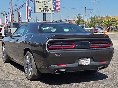 Used 2022 Dodge Challenger GT image 3