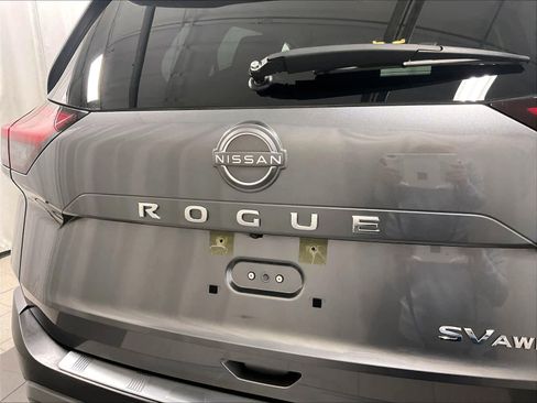 Certified 2023 Nissan Rogue SV image 28