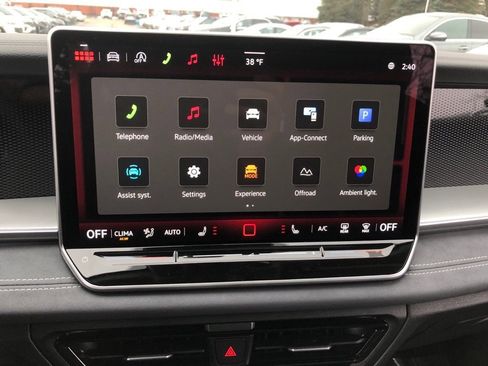 New 2026 Volkswagen Tiguan SE AWD/4WD image 27