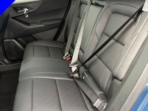 New 2026 Chevrolet Equinox LT w/ Convenience Package II FWD image 27