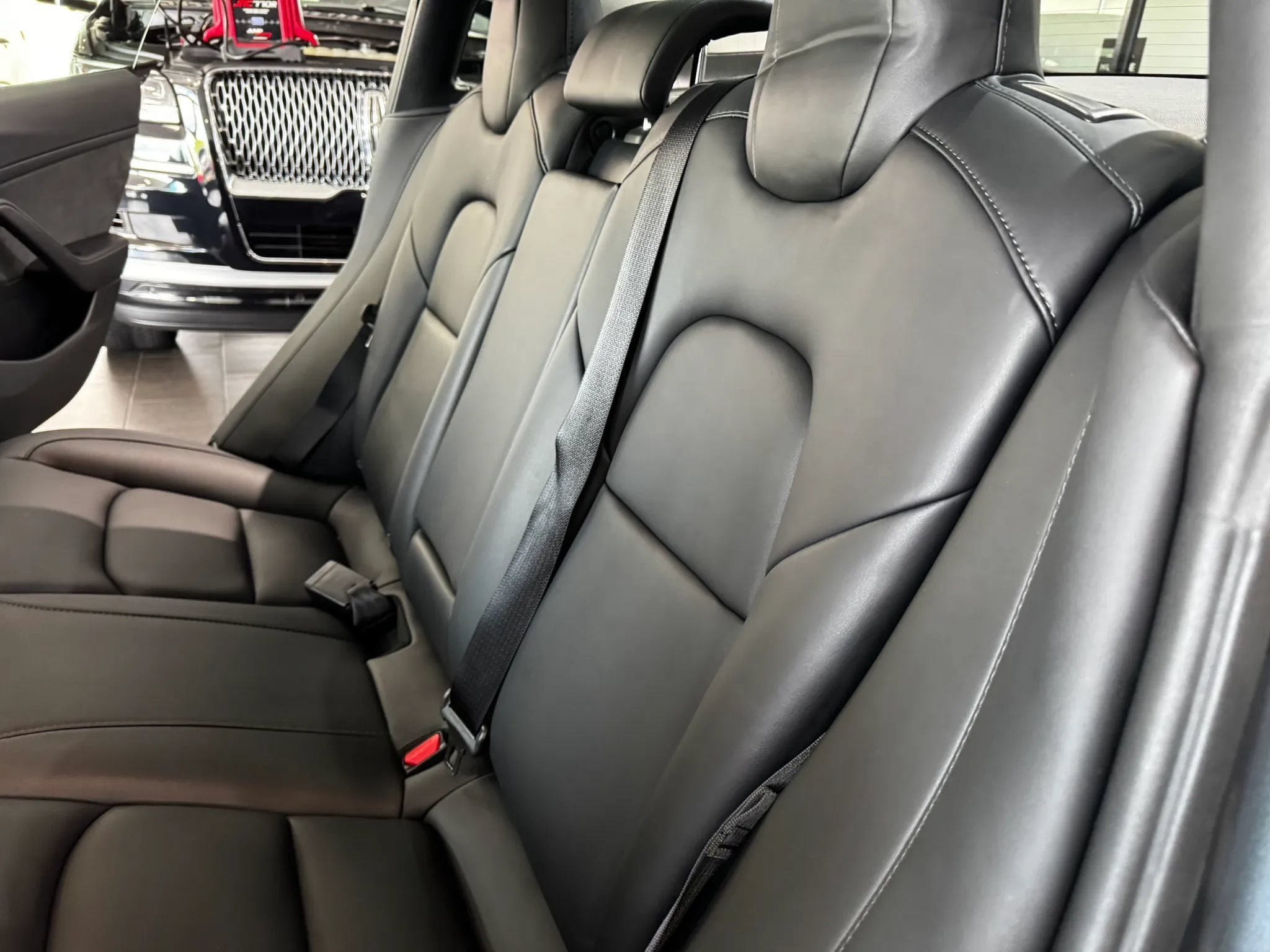 Used 2023 Tesla Model 3 Standard Range RWD image 18