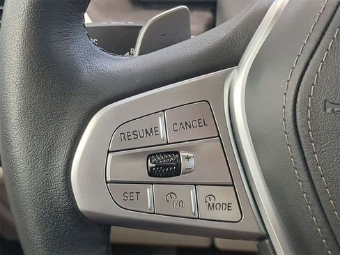 Certified 2023 BMW X7 xDrive40i w/ Premium Package image 27