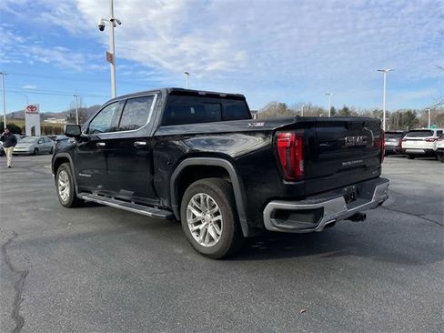 Used 2022 GMC Sierra 1500 SLT w/ SLT Premium Plus Package image 3