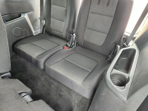 Used 2017 Ford Explorer XLT w/ Equipment Group 201A image 31