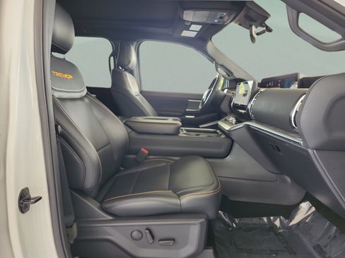 Certified 2025 Ford Expedition Tremor AWD/4WD image 19