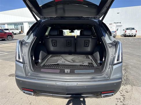 Used 2023 Cadillac XT5 Sportv image 5