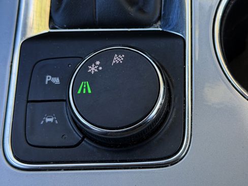 Used 2023 Chevrolet Blazer LT w/ Driver Confidence Package image 9