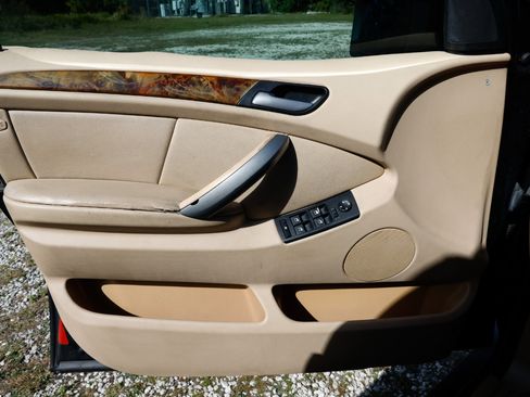 Used 2006 BMW X5 3.0i image 39