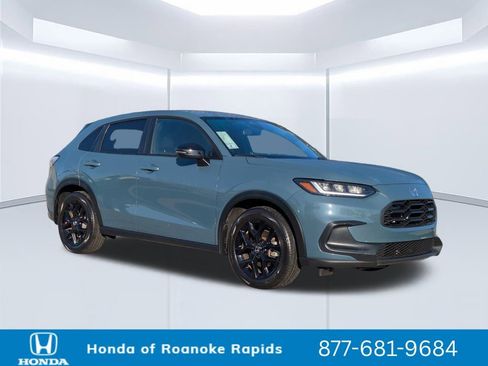 Used 2023 Honda HR-V Sport image 1