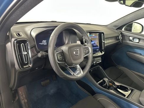 Used 2023 Volvo C40 P8 Recharge Plus image 13